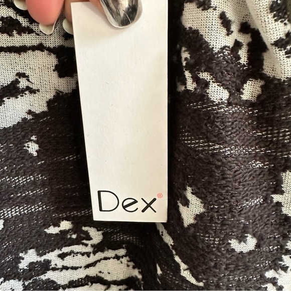 DEX Clothing Black White Abstract Destroyed Knit Crew Lightweight Sweater NWT - Picture 4 of 10